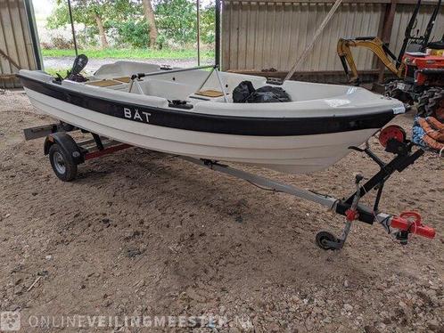 Bootje, Conger 380, wit