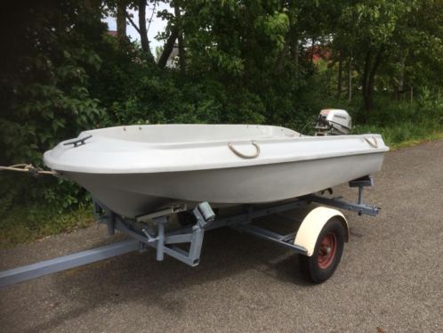 Bootje jeannaeu cap 300 met Honda 5 pk