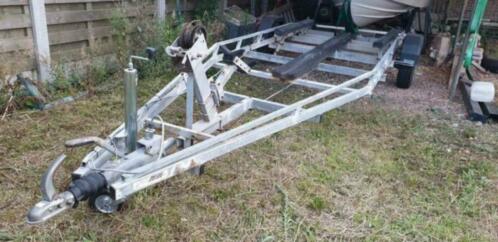 Boottrailer 2000 kg enkelasser