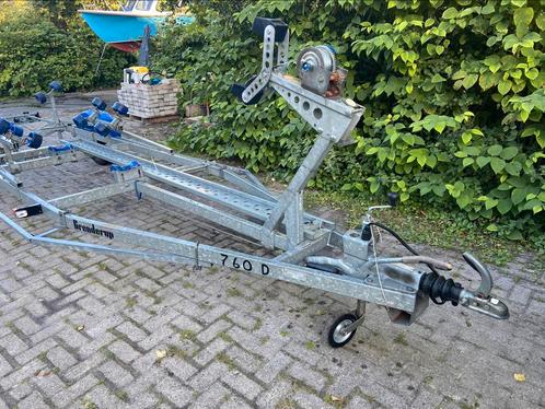 Boottrailer Brenderup 1300 kg met kenteken.