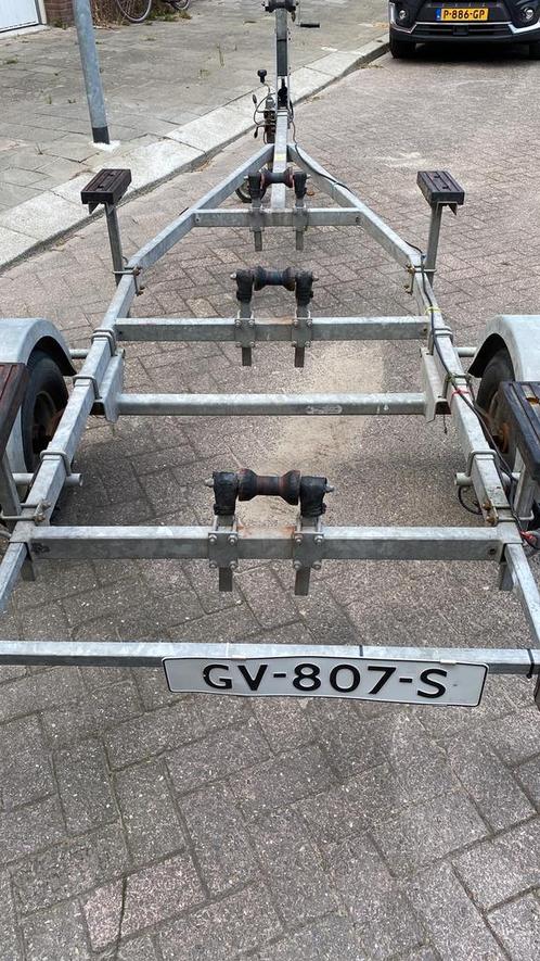 Boottrailer pega 550 kg sloep trailer boot