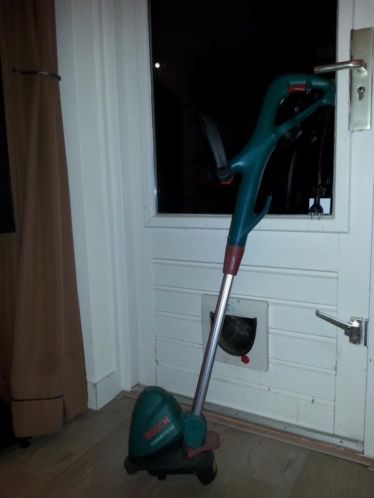 Bosch grastrimmer en Electrische onkruidveger