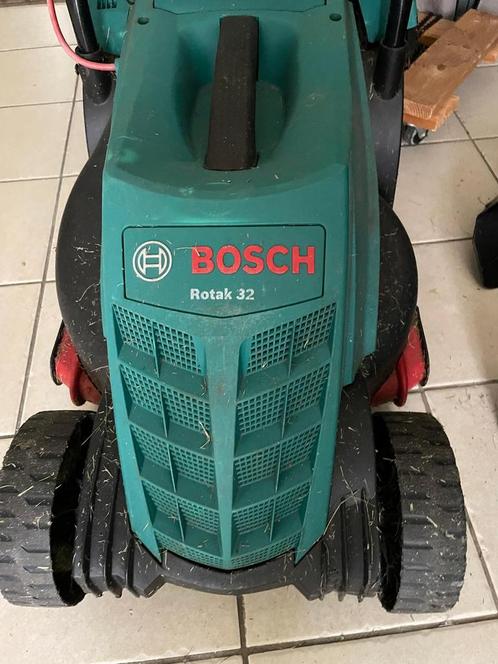 Bosch Rotak 32 grasmaaier met opvangbak