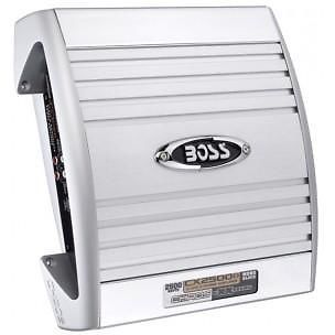 Boss 2500W mono-versterker 