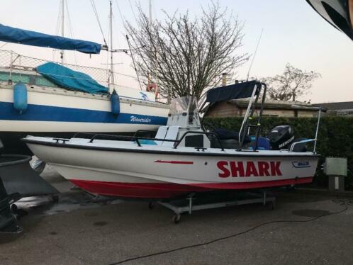 Boston Whaler 20 met Mercury 225 pk, 4 takt , Navi , 9 pers.