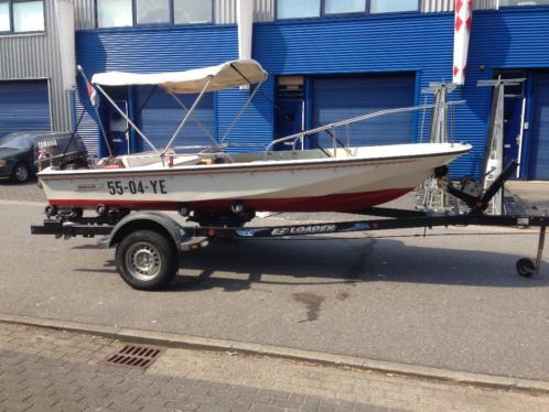 Boston Whaler classic 15039 Sport 