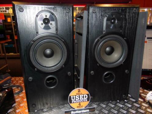 Bowers amp Wilkins V202 speakers 569