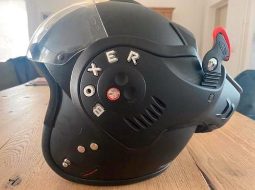 BOXER HELM V8