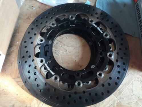 Brembo en moto master remschijven r1 en r6 sbs