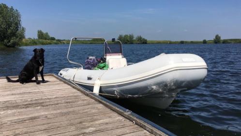 BRIG F450L RIB met 50 PK Tohatsu en Riba kanteltrailer