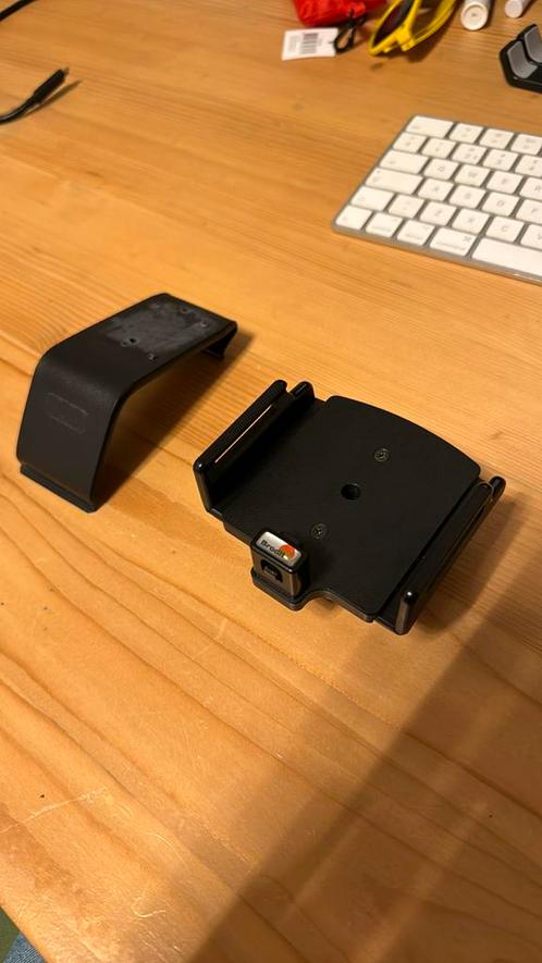 Brodit iPhone  houder voor Volvo v40