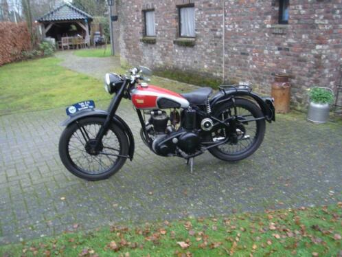 BSA C 10 van het bouwjaar 1951.