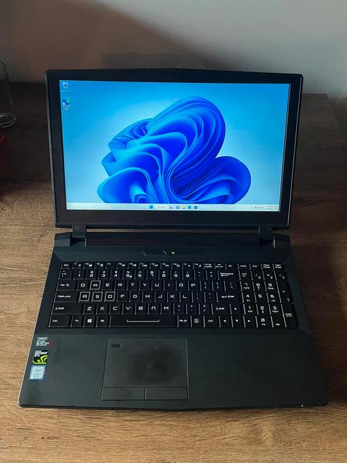 BTO Gaming Laptop I7-8700  GTX 1080  64GB RAM  Windows 11