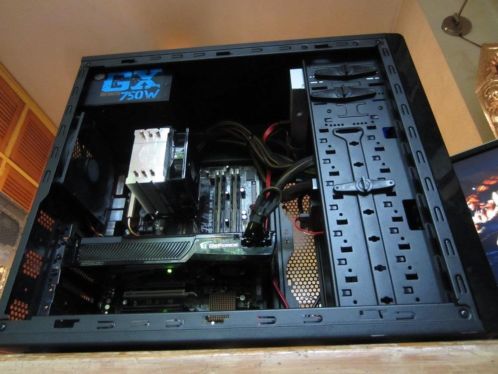 Budget QUAD Q6600 GaMe-PC8GBGTX280 1GB160GB Velociraptor