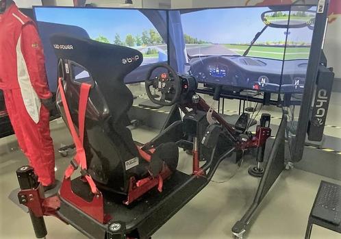 Build-4-Power full-motion simracing triple-screen