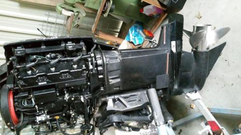 buitenboordmotor Mercury blackmax 175 V6 hijsoog takel bok