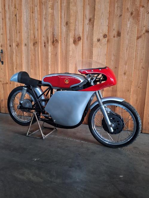 Bultaco tss 125 1965 watergekoeld 6 bak classic fabriekracer