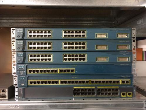 Bundel van 5 stuks Cisco switches 2950-1960-3500 101001000