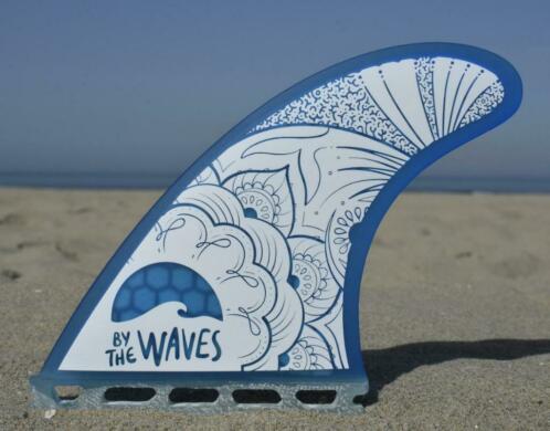 By the Waves 034The design034 Futures surf vinnen Maat M of L