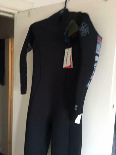 C skins dames Wetsuit 2x maat UK 10US8 maat UK4 US2