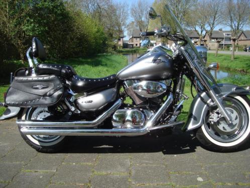 C90 BoulevardC1500 Intruder 2007 nieuwstaat, extras