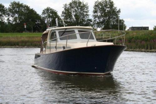 Cabin kruiser marea 830