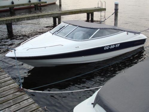 Campion Allante 535 slri met een Mercruiser 3.0lx