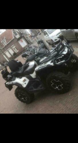 Can am Outlander 1000 cc 4x4 special edition 2750 km