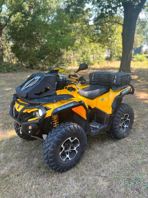 Can-am outlander 1000  quad 4x4 autokenteken automaat can am