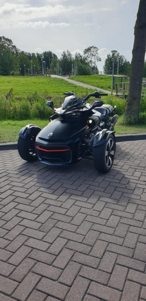 Can am Spyder F3 SM6 met 3900 km 