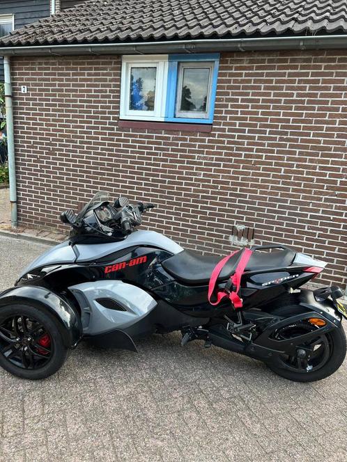 Can Am Spyder RS
