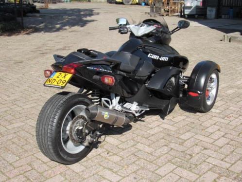 Can-am spyder rs