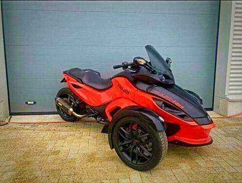 Can-am spyder RSS autorijbewijs dikke machine