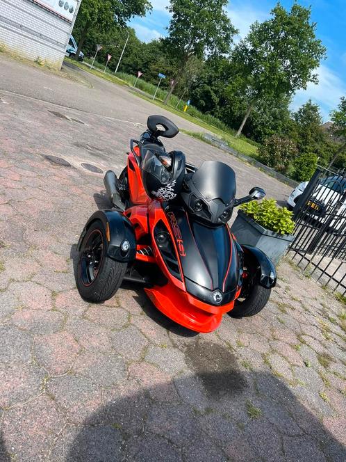 can-am spyder RSS I apk vrij I b rijbewijs I akrapovic