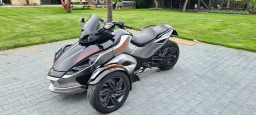 can am spyder rss se5