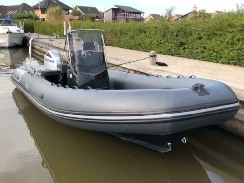 Capelli Tempest RIB v.v 250 PK Honda en Kalf trailer bj 2015