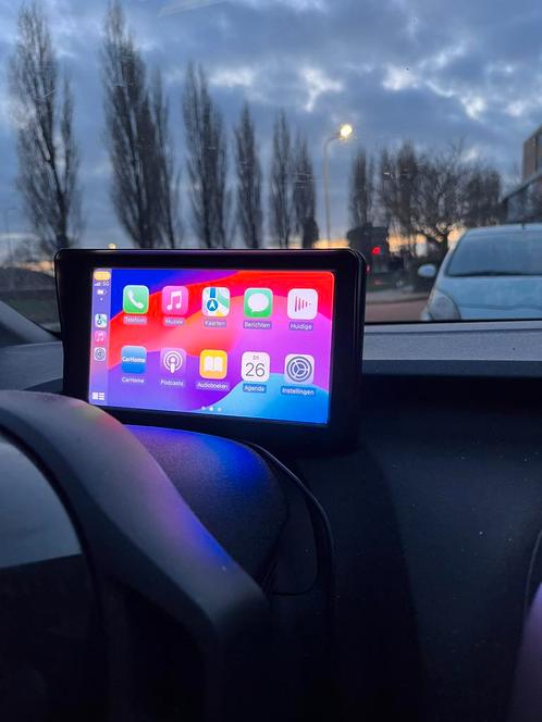 Car multimedia player smart screen