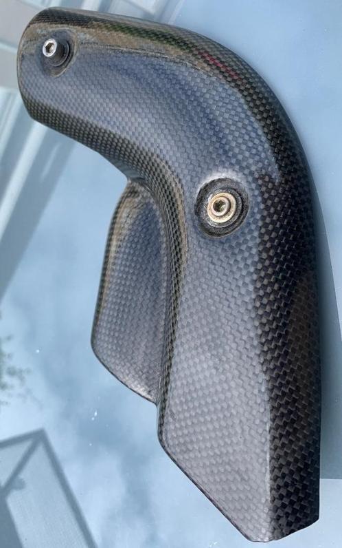 Carbon hitteschild uitlaatbochten Ducati 916 996 998 en 748.