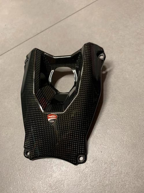 Carbon key guard Ducati streetfighter 8481098