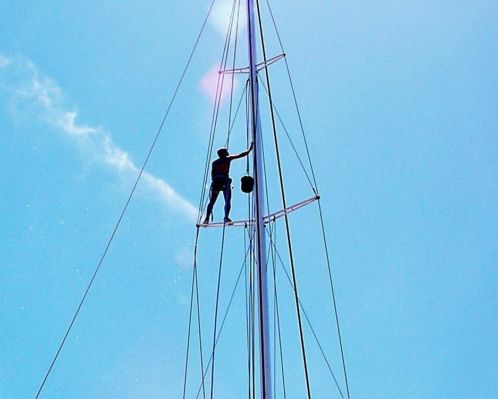 Carbon mast voor een zeilboot van 45 tot 60 voet.