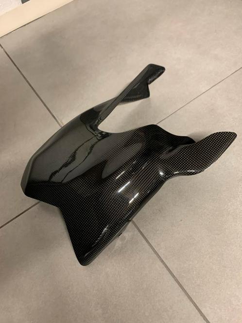 Carbon swingarm cover (Ducati streetfighter 8481098)