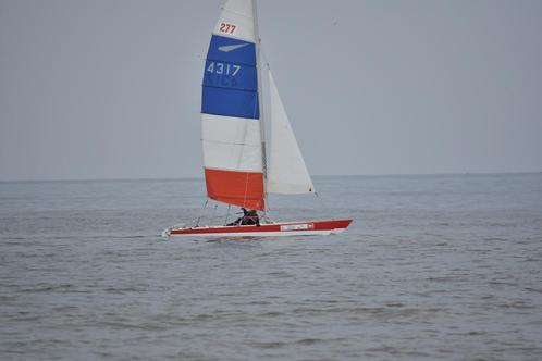 Catamaran Dart 18