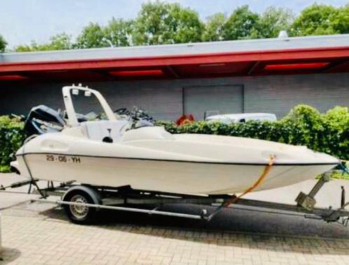 Catamaran speedboot  - Mercury OptiMax V6 135 Pk