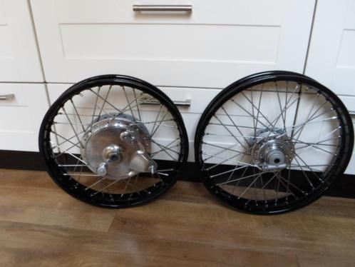 cb500 550 four set wielen gereviseerd caferacer