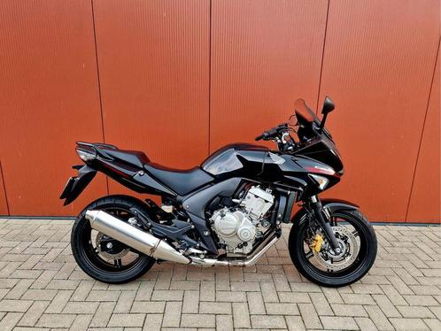 CBF 600 S ABS, NIEUWSTAAT, LAGE KM CBF600