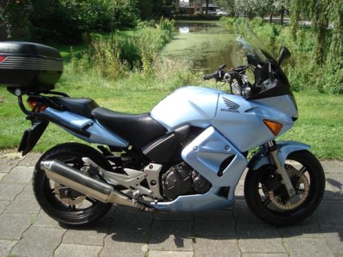 Cbf600s 2007 met extras 40.334km. fijne motorfiets