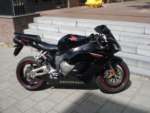 CBR 1000 Fireblade  Akrapovic demper Inruil mogelijk