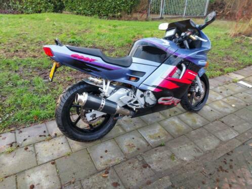 CBR 600 F in zeer nette staat met LAGE KM