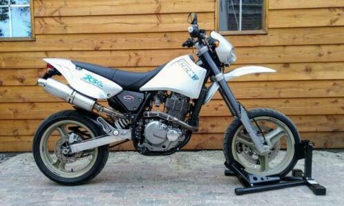 CCM R30 Supermoto 644cc (Suzuki 650) 35KW