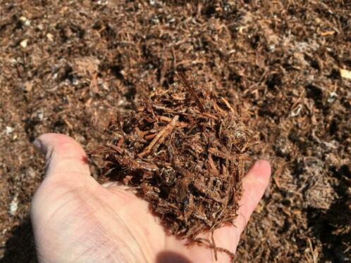 Champignonmest compost grondverbeteraar